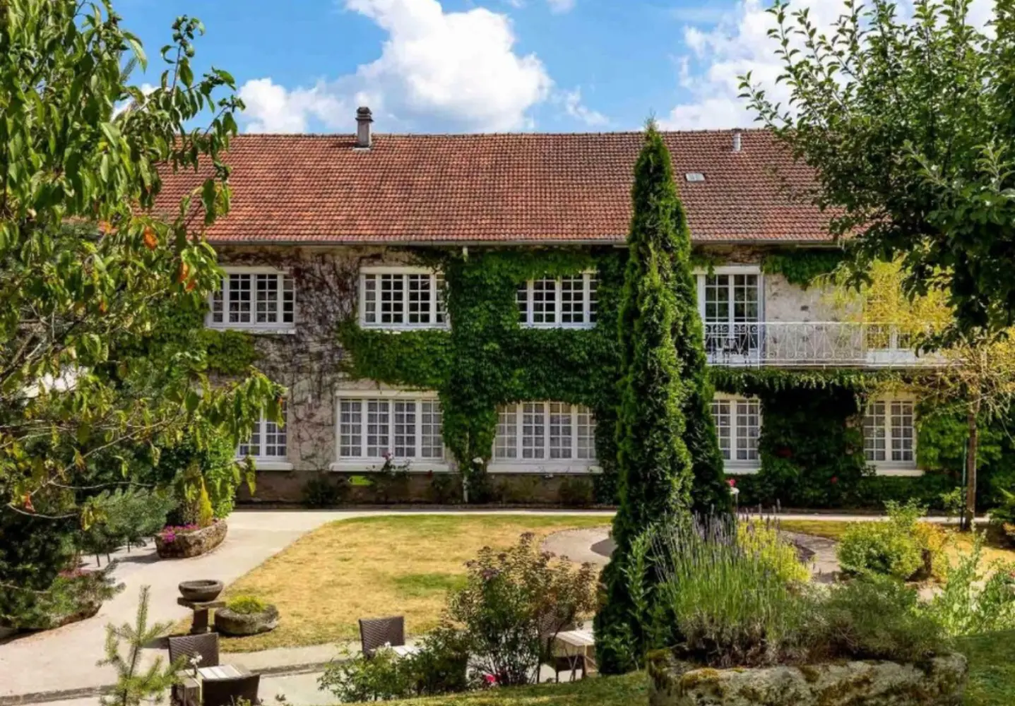 Logis Hôtel La Thomasse - Aurillac (Cantal)
