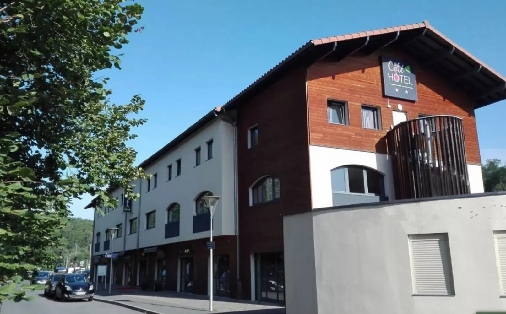 Côté Hôtel - Legny (Rhône)