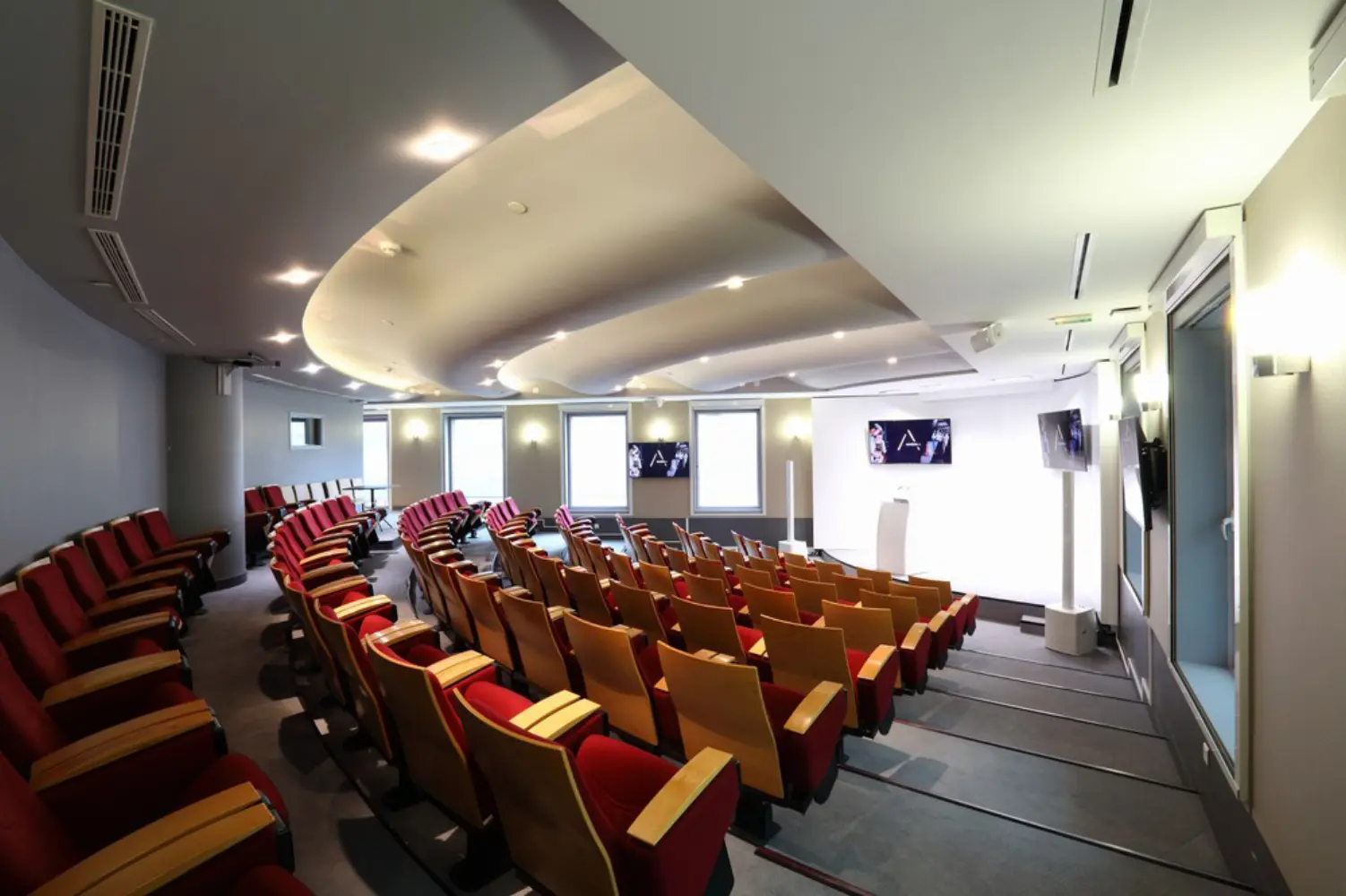 Business Center Tour Egée La Défense - Courbevoie (Hauts-de-Seine)