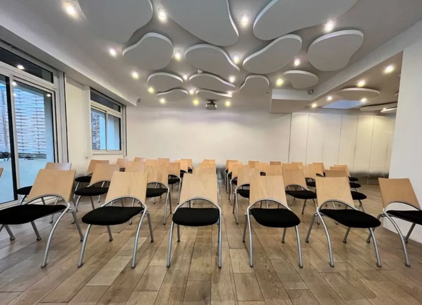 Présent ! - Paris (Paris)