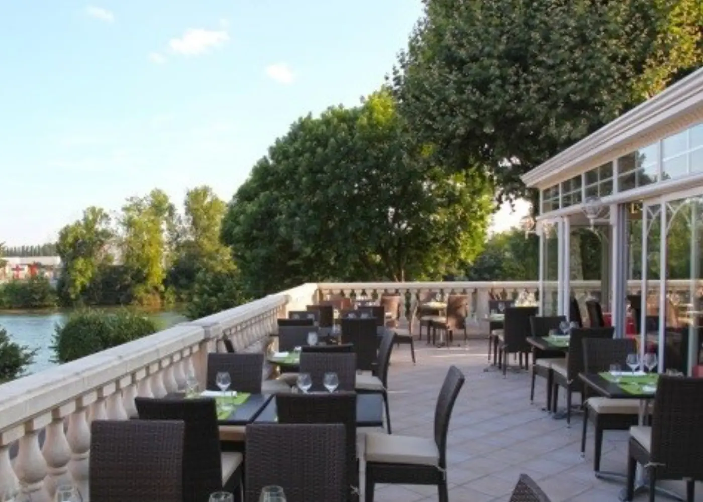 Le Saint-Charles - La Varenne Saint-Hilaire (null)