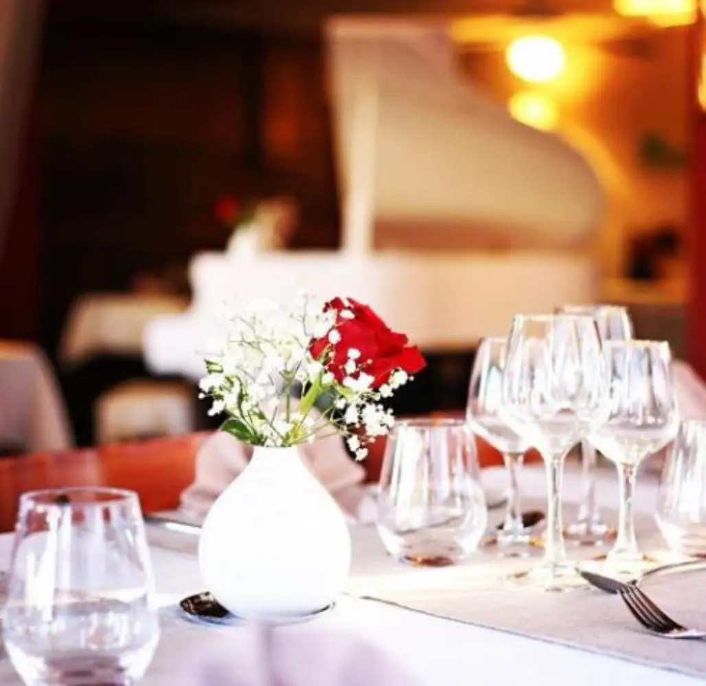 Restaurant du Commerce - GUYANS-VENNES (Doubs)