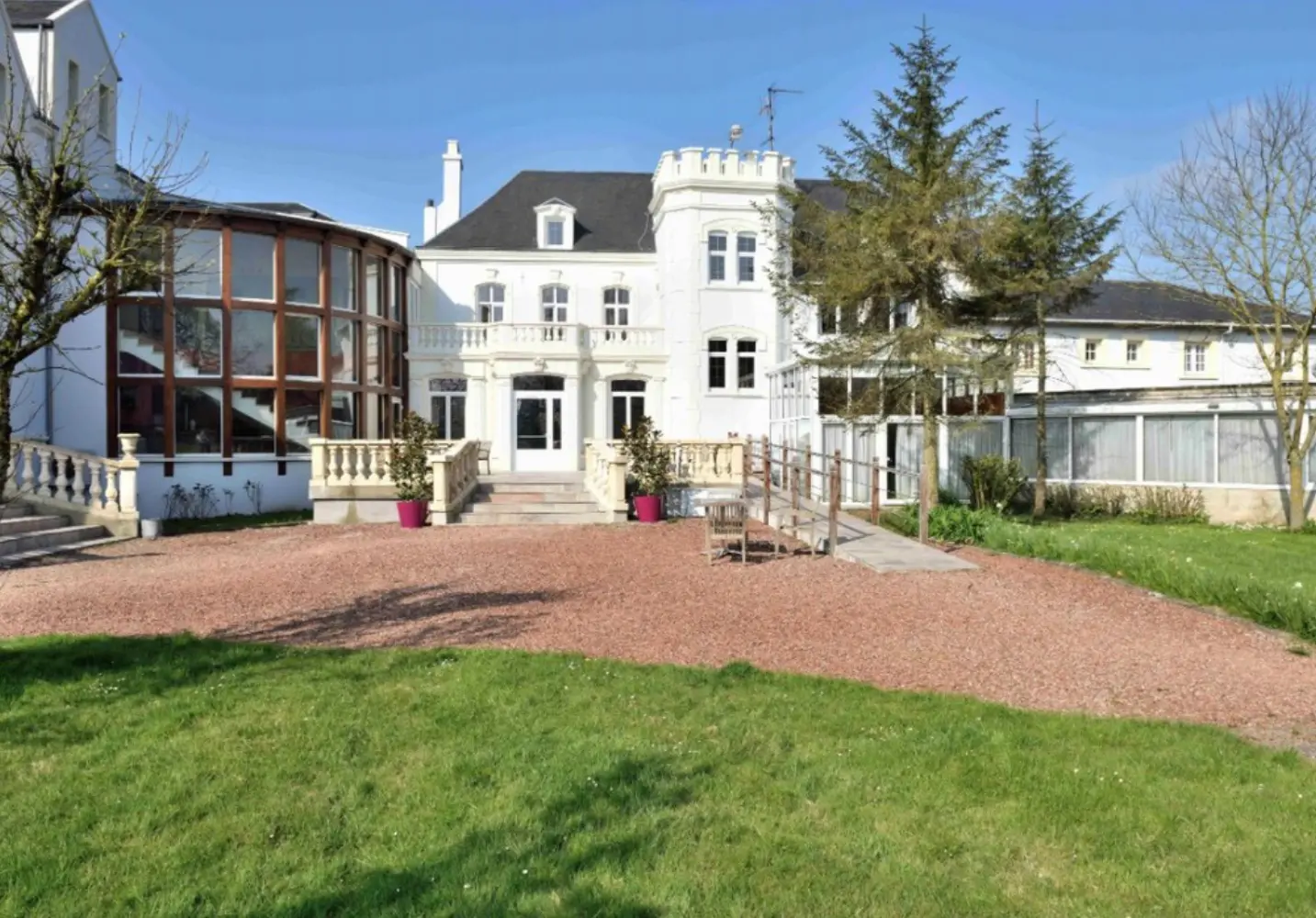 Hotel Chateau des Tourelles - Le Wast (Pas-de-Calais)