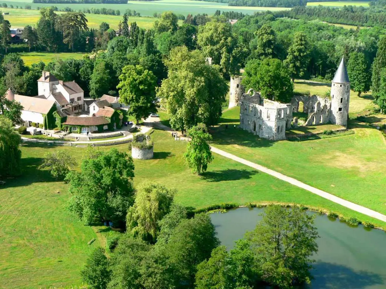 Château Royal du Vivier - Fontenay-Trésigny (Seine-et-Marne)