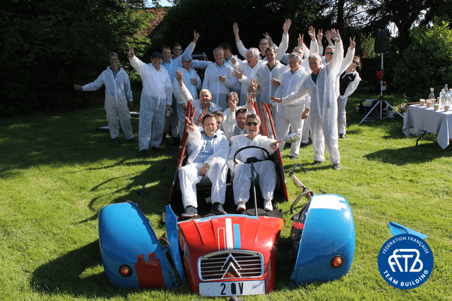 Mécano 2CV - MONTREUIL (93)