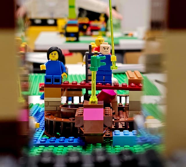 Un Légo Presque Parfait - Paris (Paris)