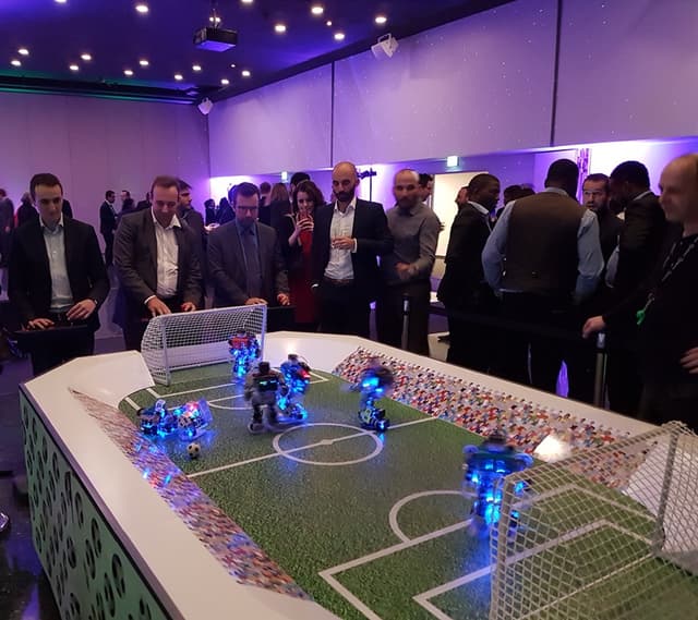 Robot Foot ou Boxe - PARIS (Paris)