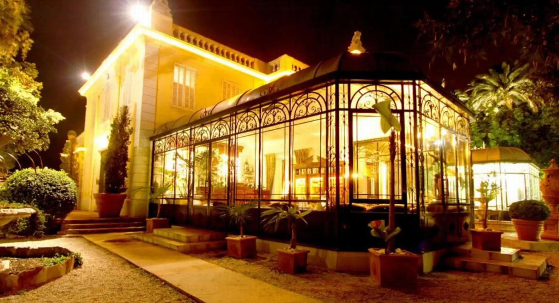 Les Pins Penchés - TOULON (Var)