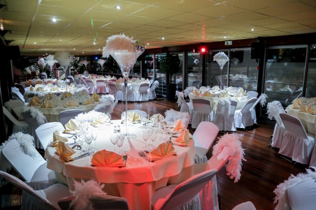 Diners croisière thématiques - Paris (75)