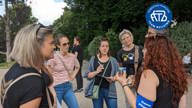 Rallyes Outdoor (Saint-Germain-des-Près, Quartier Latin, Batobus, Montmartre, Champs-Elysées, Passages couverts...) - PARIS (75)