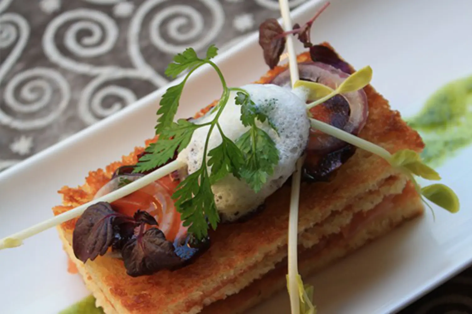 Fenêtre sur Cour - CASSEL (Nord)