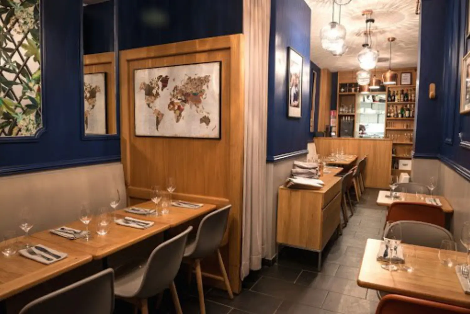 Les Tables d'Augustin - PARIS (Paris)