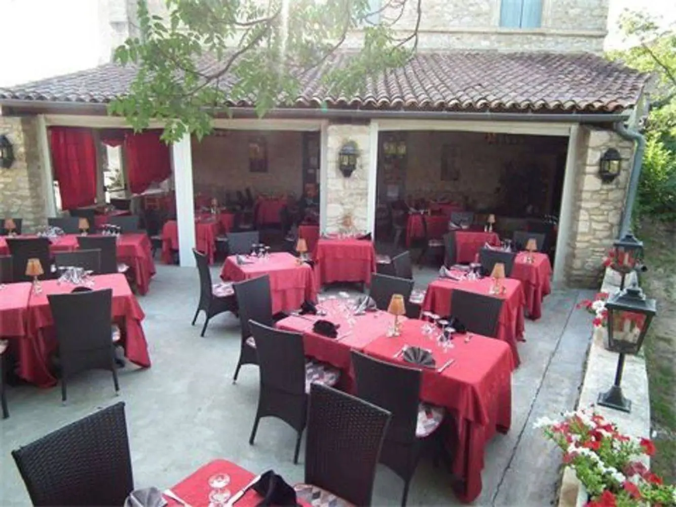 La Petite Auberge - LABASTIDE-DE-VIRAC (Ardèche)