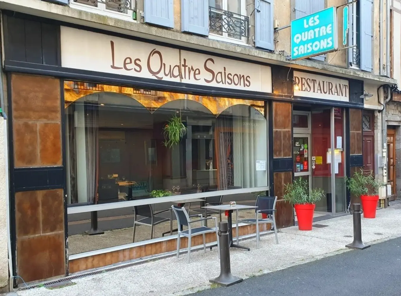 Les Quatres Saisons - AURILLAC (Cantal)