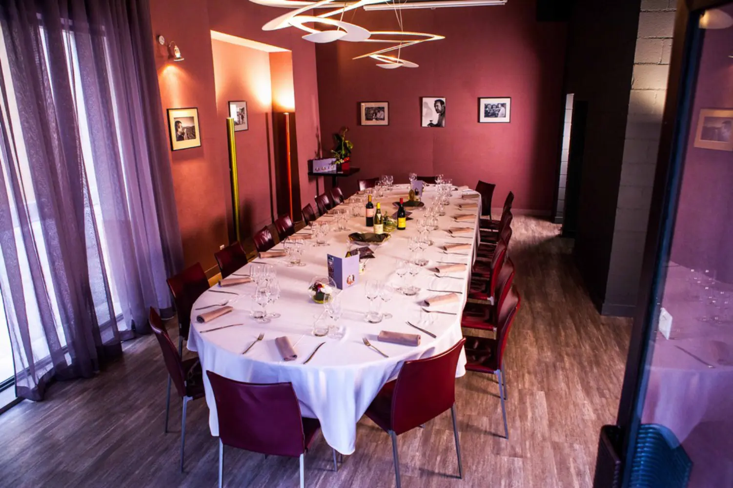 Aux Plaisirs des Halles - NIMES (Gard)