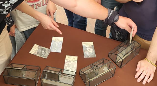 Les alchimistes - Jeu d'enquêtes - LOIRE-AUTHION (Maine-et-Loire)