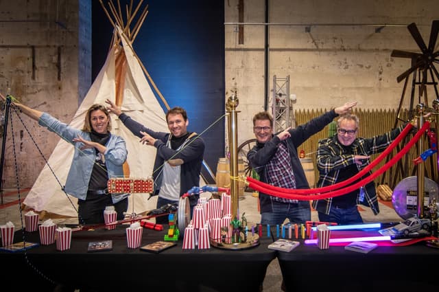 Effet Domino - réaction en chaîne - PARIS (75)