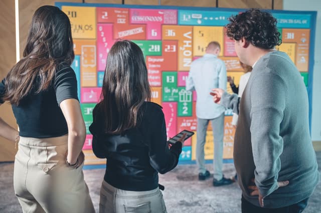 Mur d’Énigmes – Le remue-méninges géant qui anime vos soirées ! - ANNECY (74)