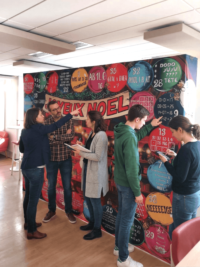 Mur d’Énigmes de Noël – Plongez dans l’atelier du Père Noël ! - ANNECY (Haute-Savoie)