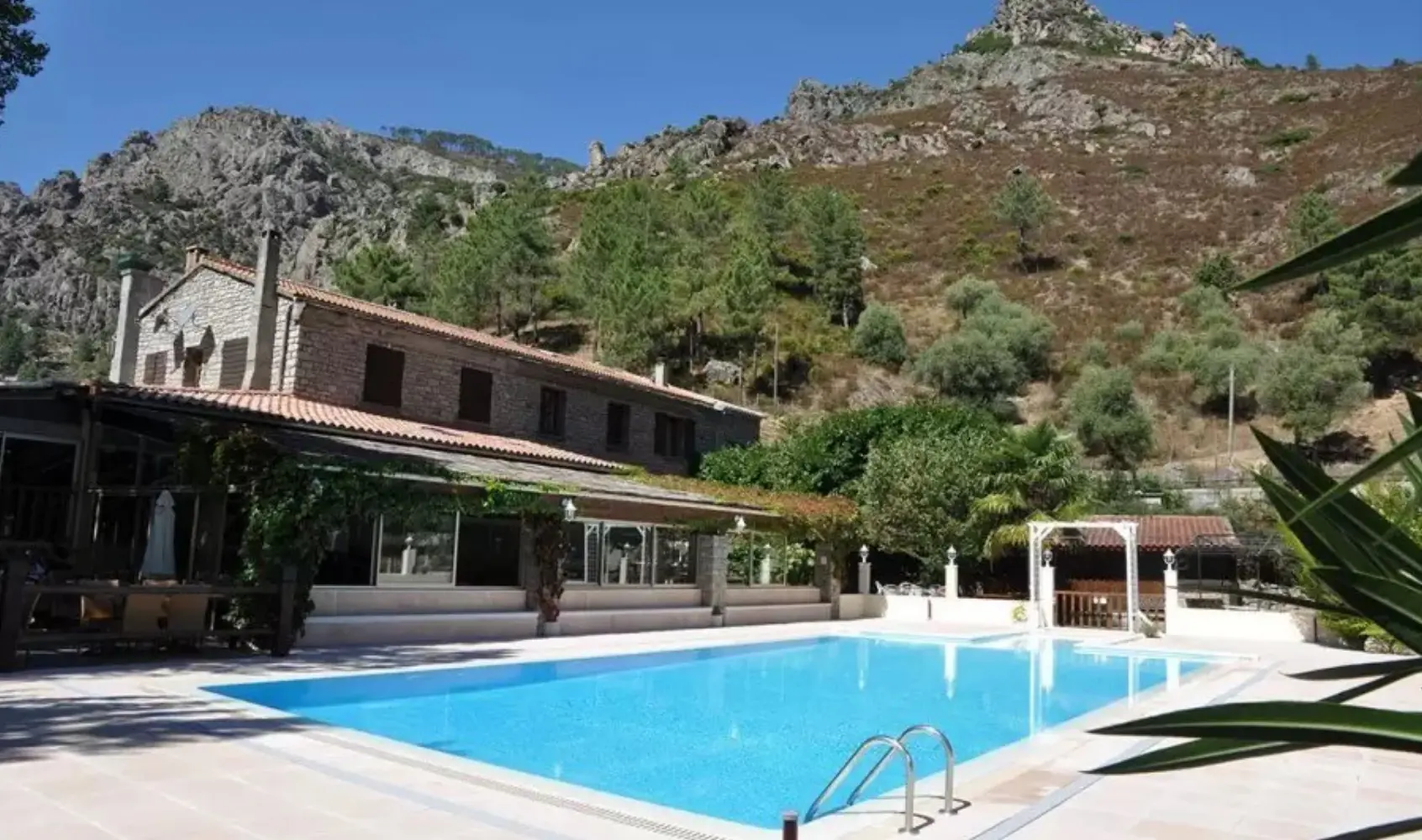 Auberge de la Restonica - CORTE (Corse 2A-2B)