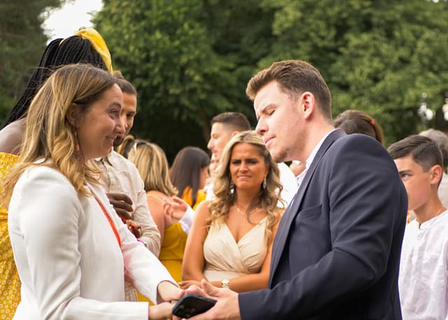 Magicien close up - Sablonnières (77)