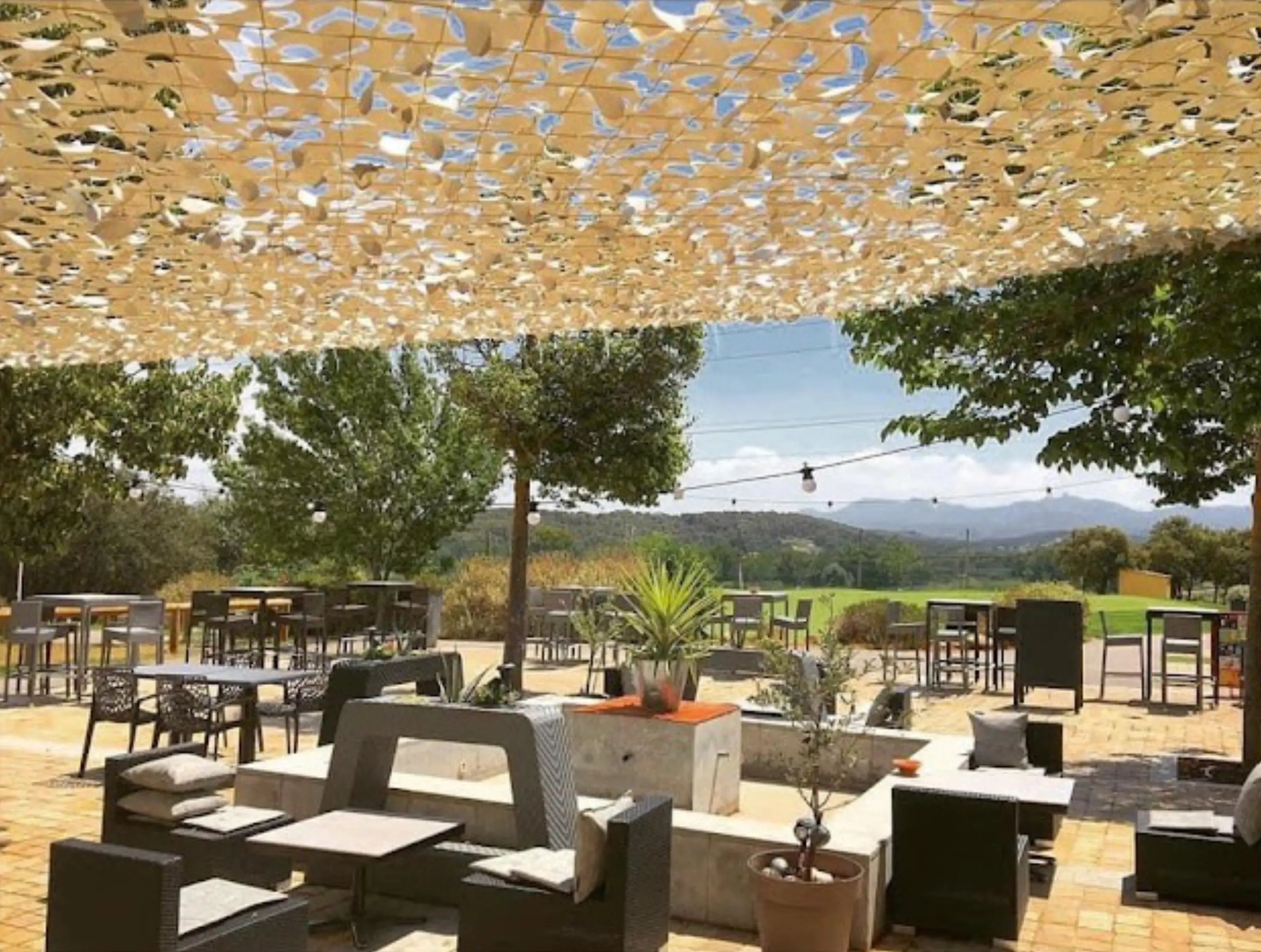 L'Approche - CABRIÈS (Bouches-du-Rhône)