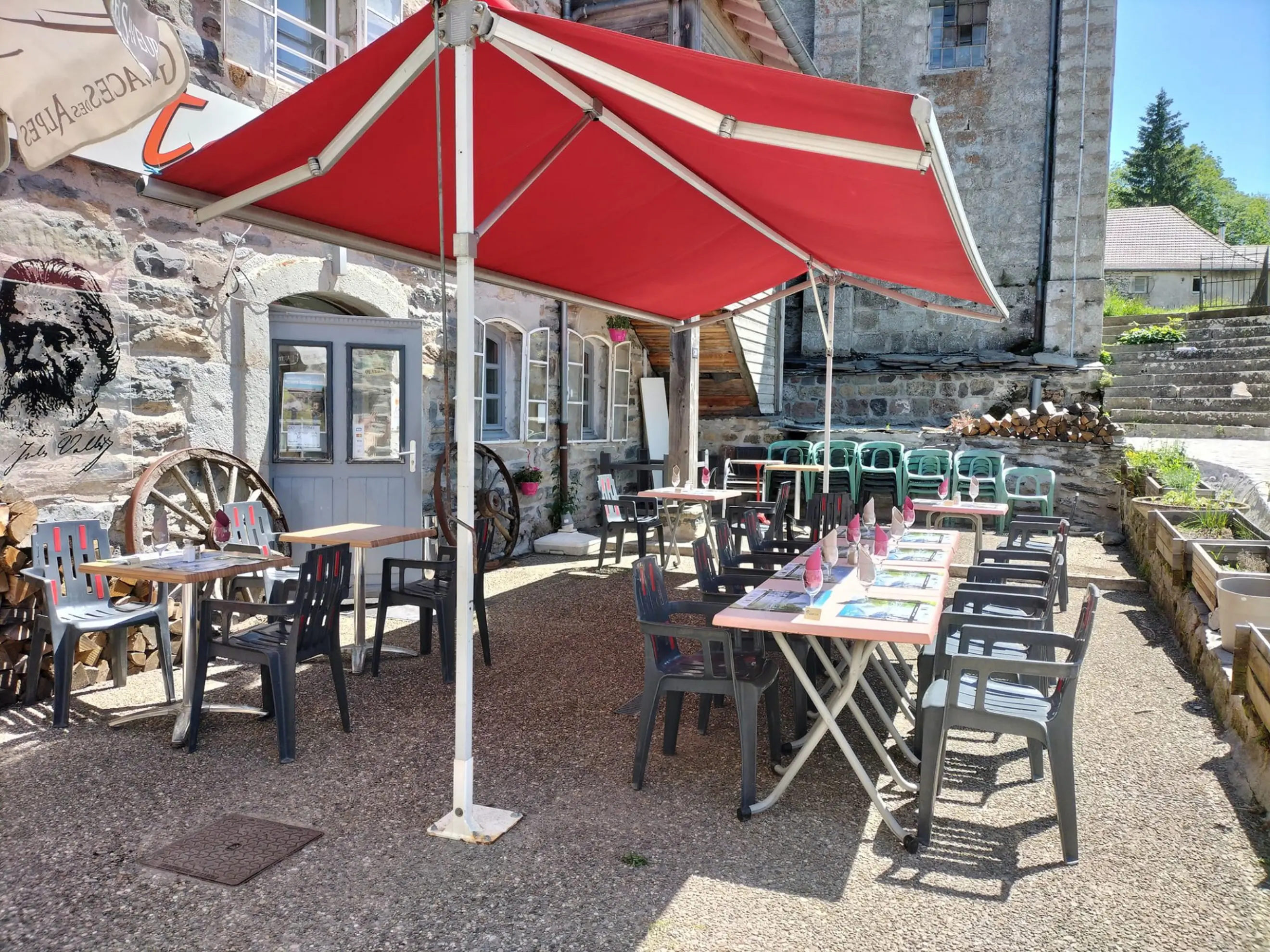 L'Insouciante - DUNIÈRES (Haute-Loire)