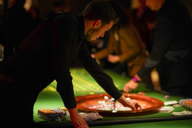 Animation casino – soirée jeux (roulette, blackjack, poker) - Courbevoie (92)