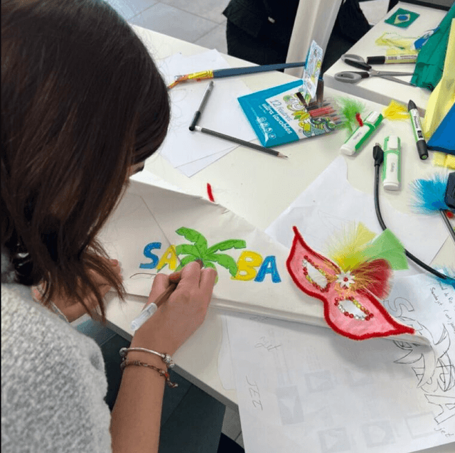 Paper Plane - SAINT-JEAN-DE-BRAYE (45)