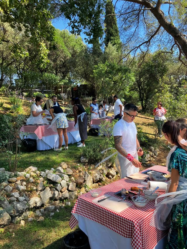 Cooking Challenges : Préparer un Goûter aux Fruits et Fleurs - GRASSE (06)
