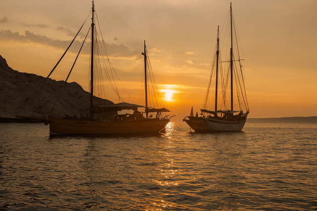 Marseille by night en bateau - AIX-EN-PROVENCE (13)