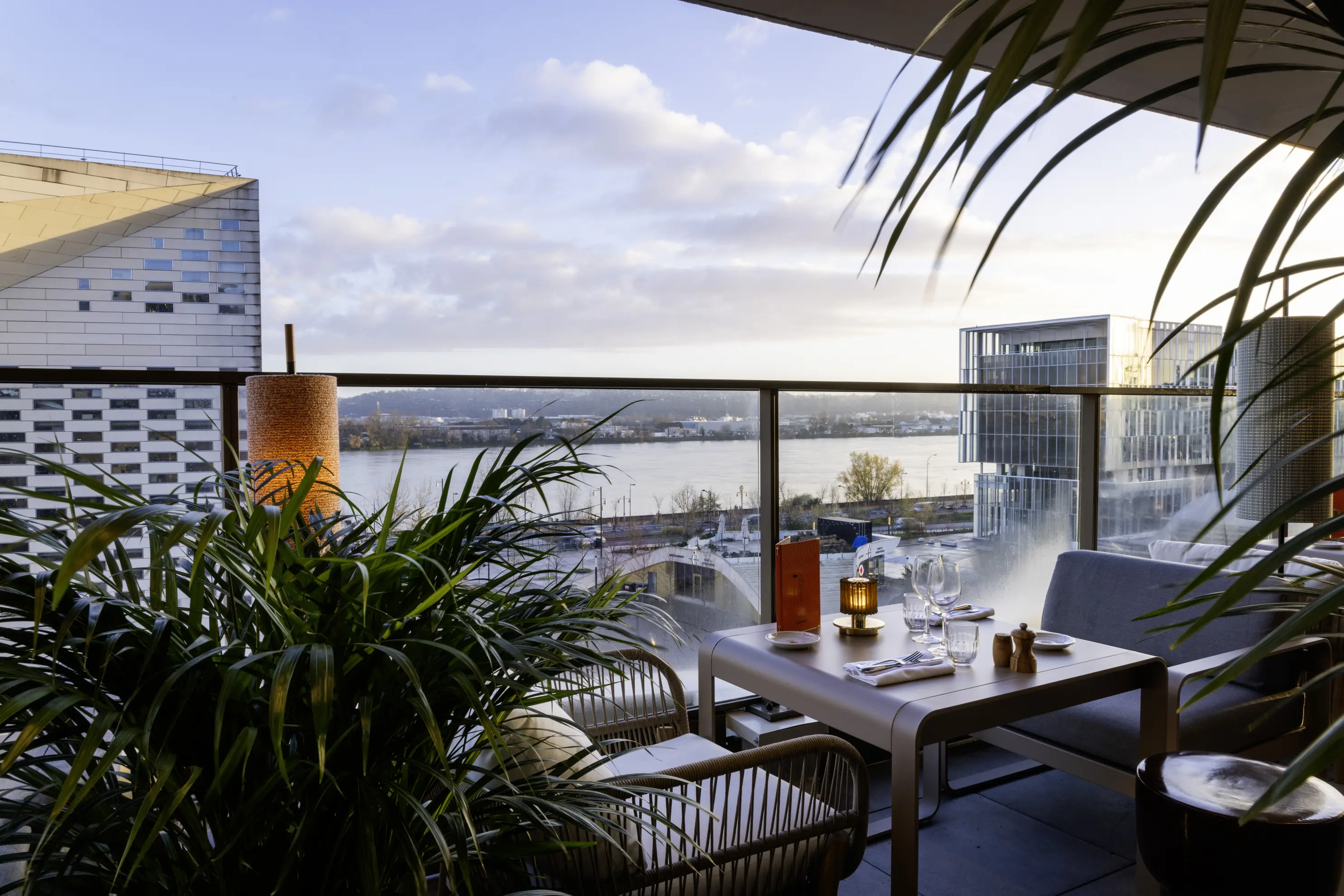 Hôtel 56 - BORDEAUX (Gironde)