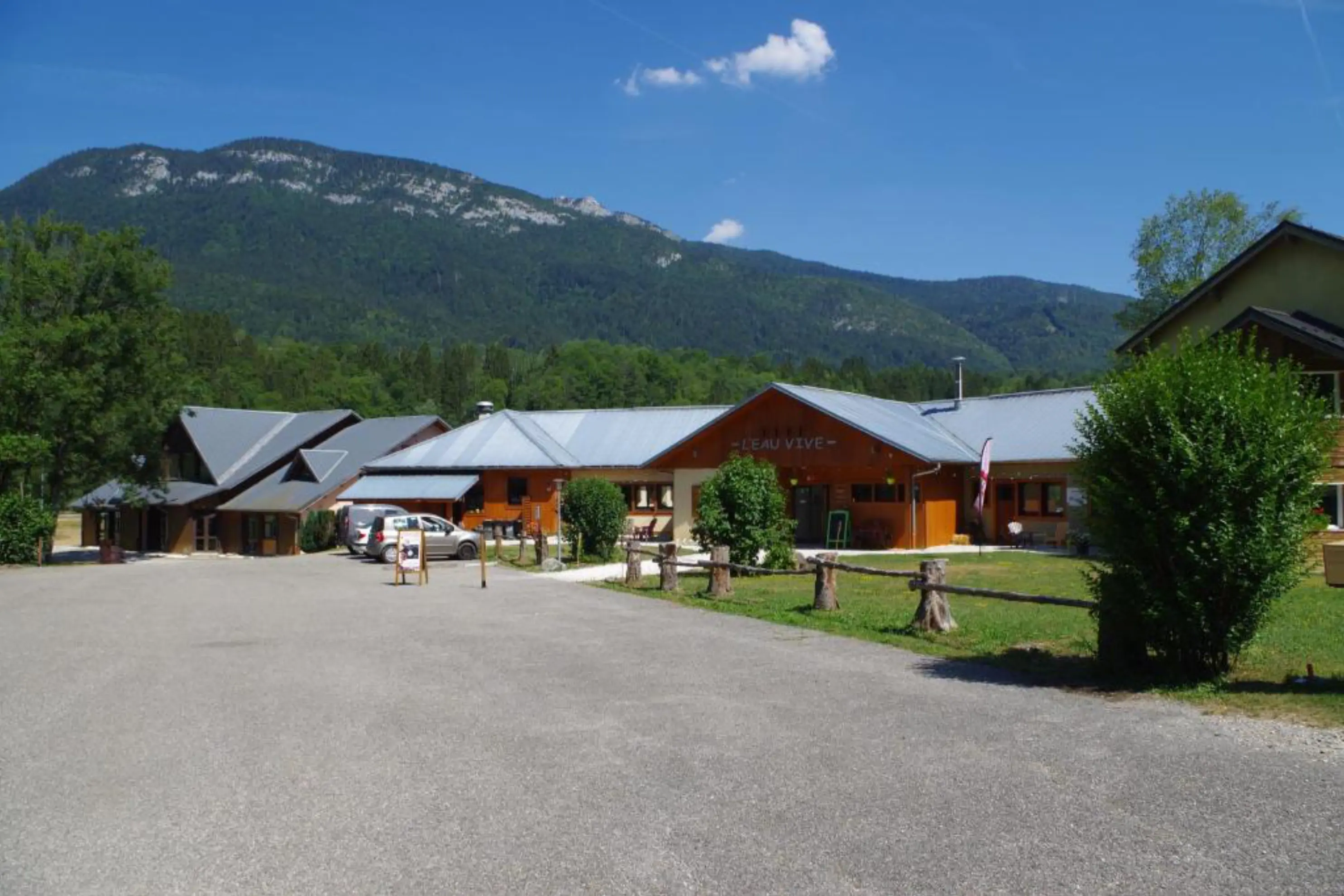 L'Eau Vive - LESCHERAINES (Savoie)