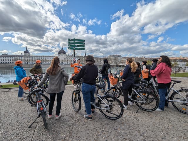 Visite combinée à vélo & à pieds - Lyon (69)