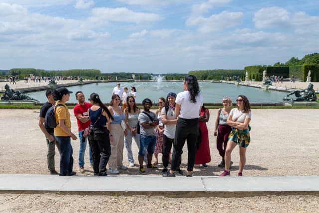 Enquête historique dans les Jardins de Versailles - Paris (75)