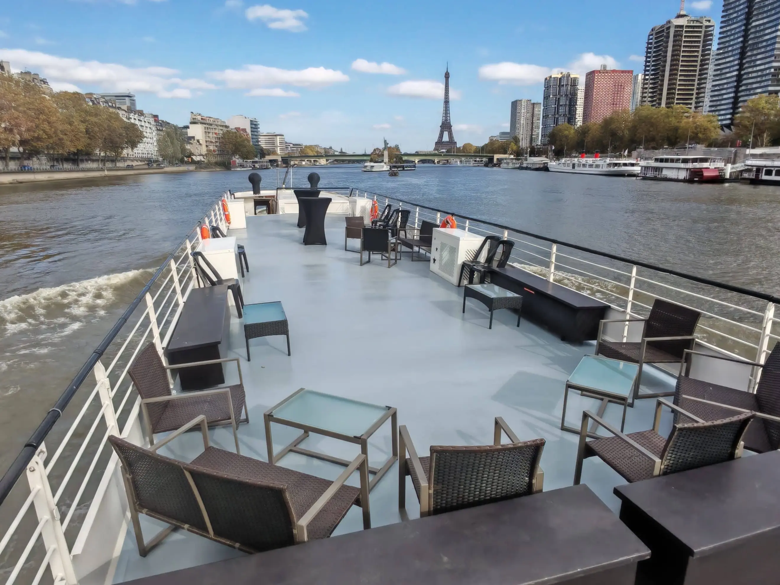 La Sans Souci - Paris (null)