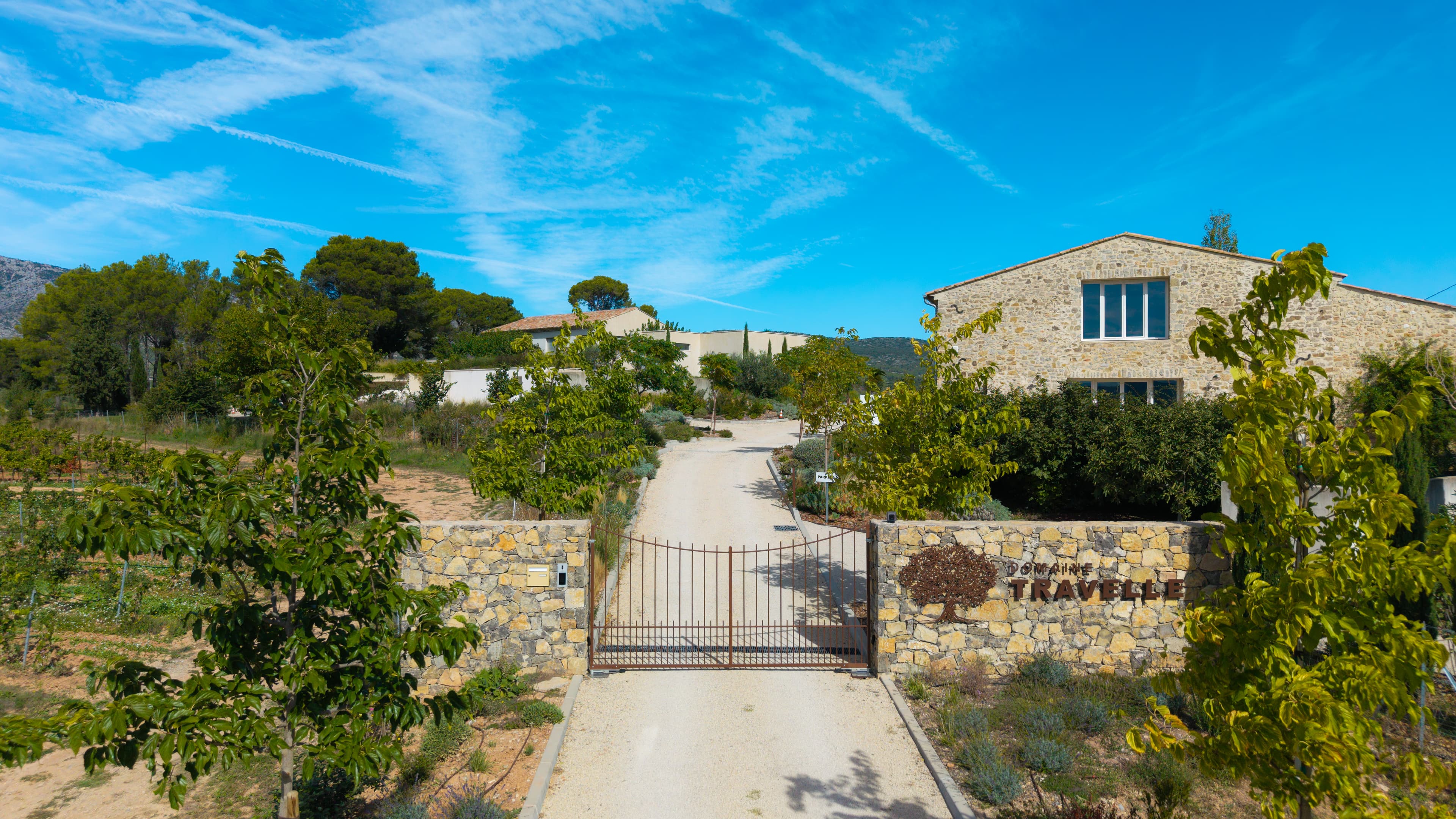 Domaine Travelle - PUYLOUBIER (Bouches-du-Rhône)