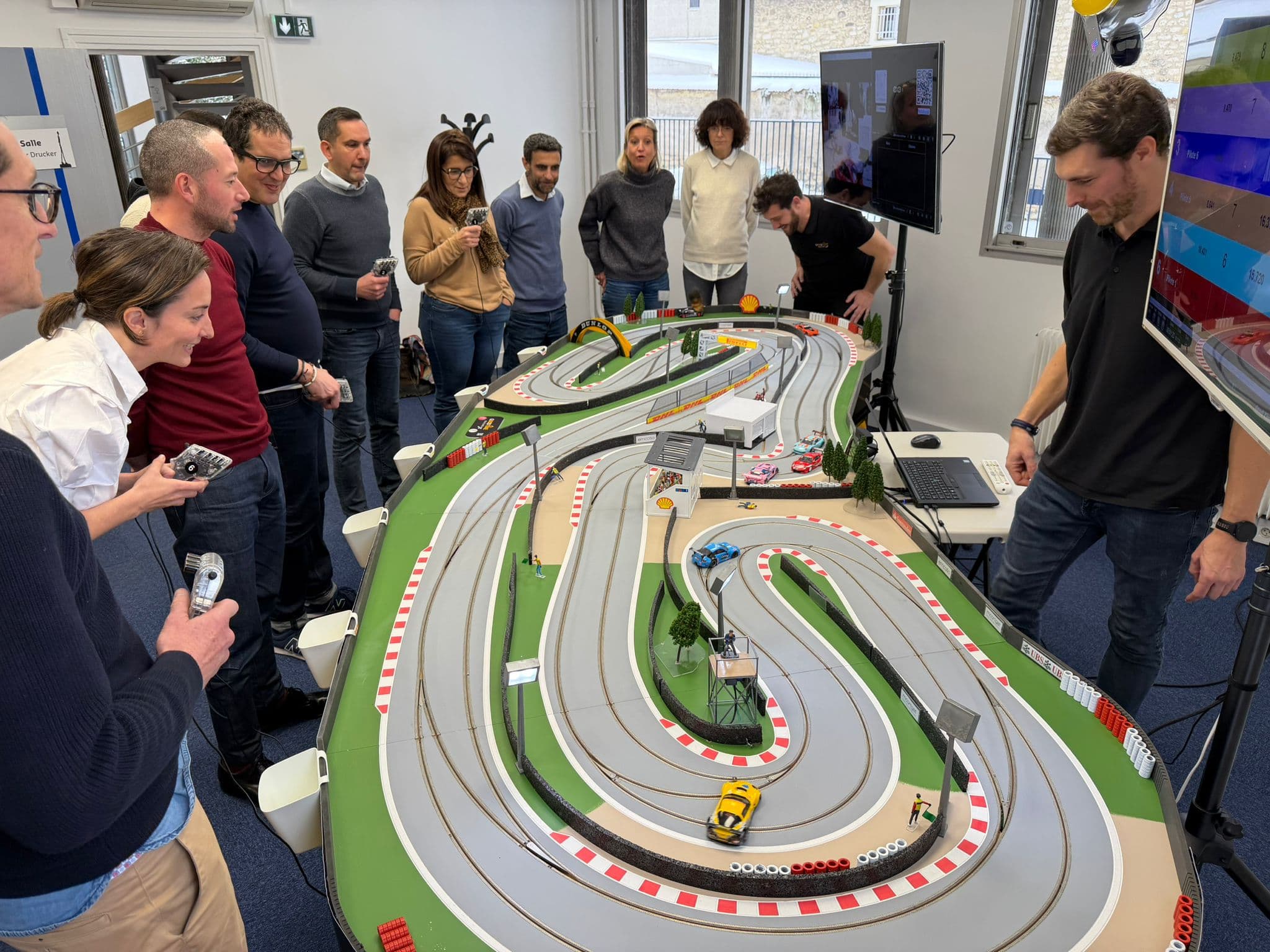 Animation Slot Racing — Circuit Miniature Événementiel - LILLE (59)