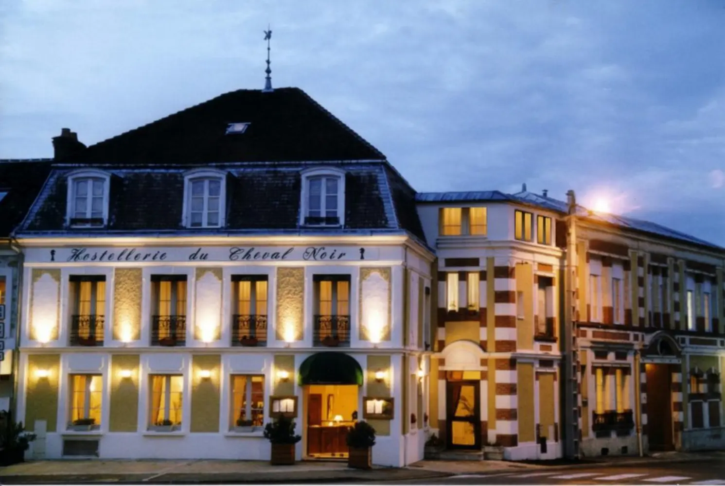 Hostellerie du Cheval Noir - Moret-sur-Loing (Seine-et-Marne)