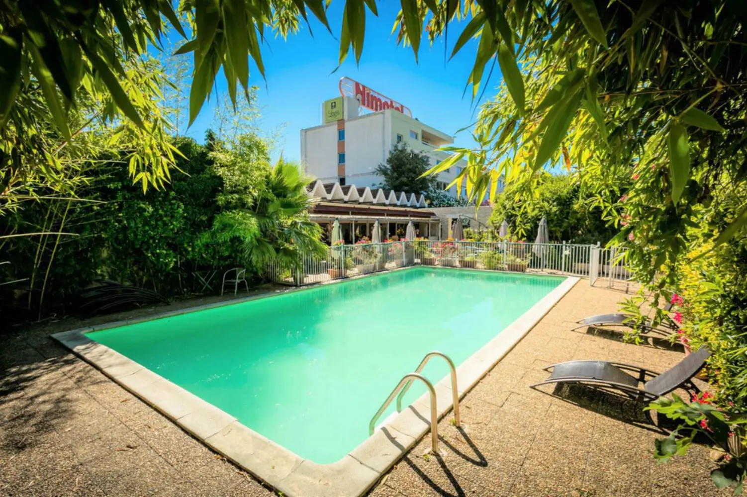 Nîmotel - Nîmes (Gard)