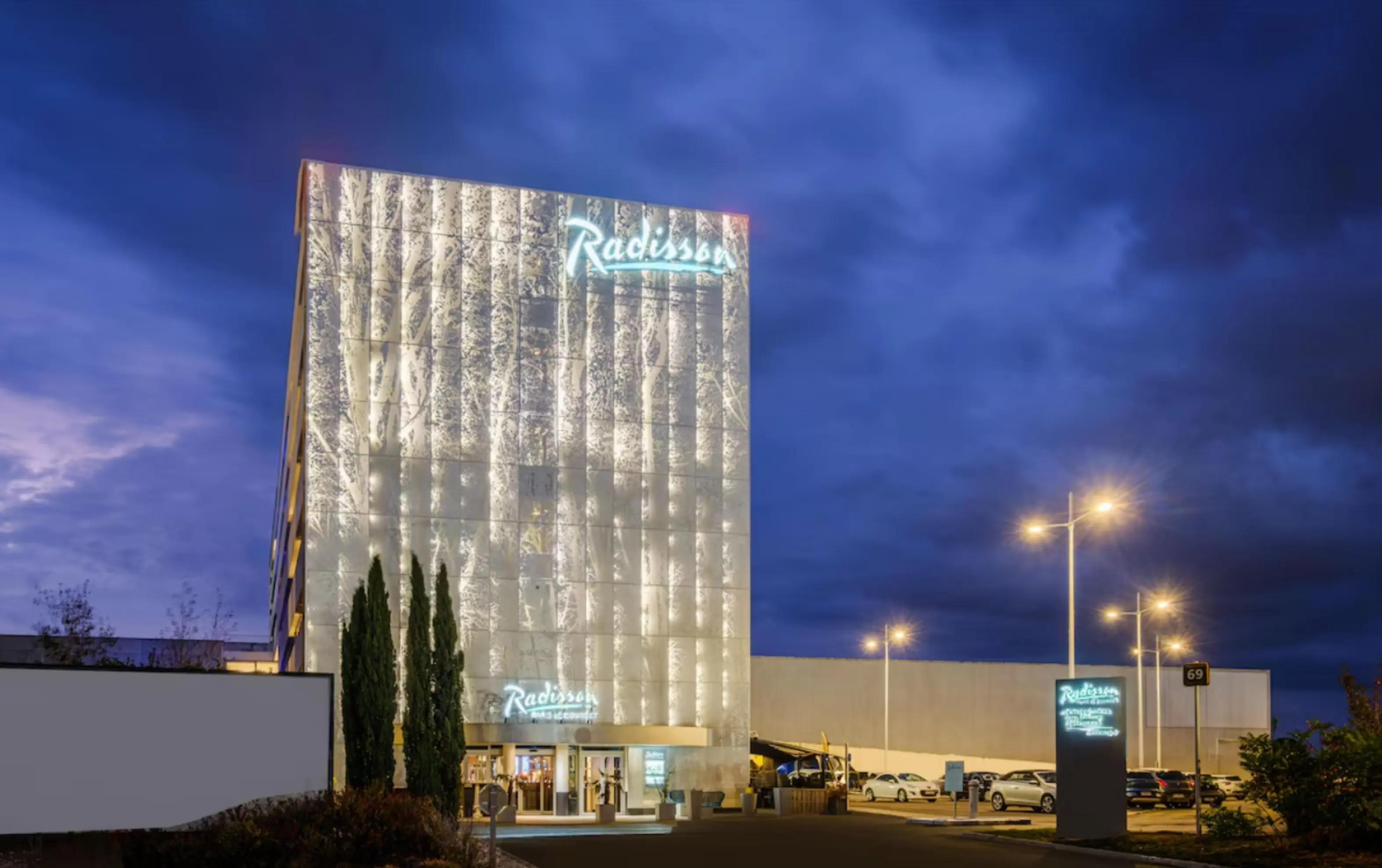 Radisson Hotel Paris Le Bourget - Le Bourget (Seine-Saint-Denis)