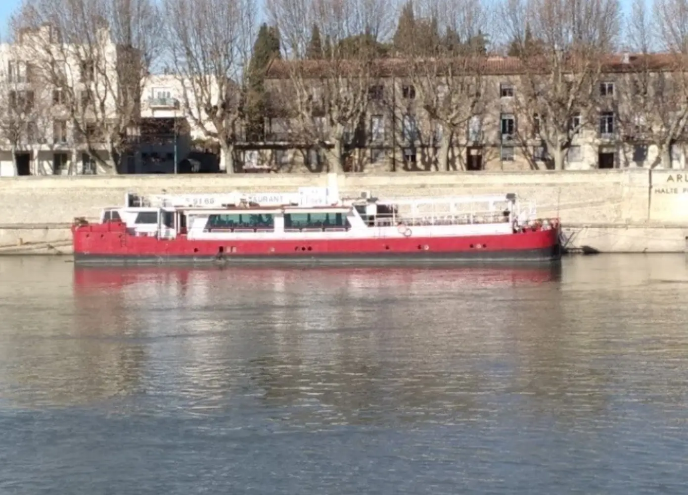 Restaurant La Peniche - Arles (Bouches-du-Rhône)