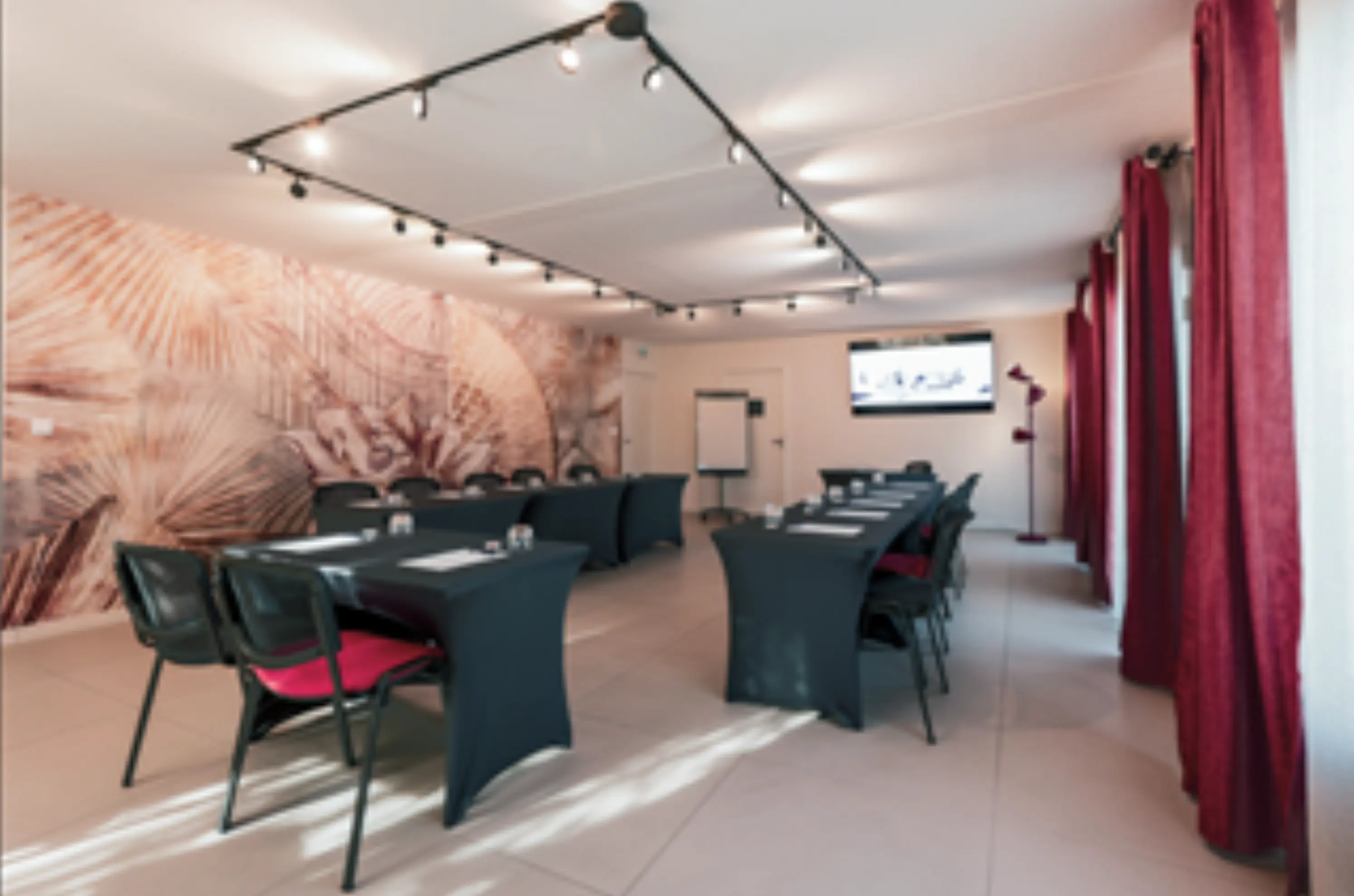 Kyriad Aéroport Marseille - Vitrolles (Bouches-du-Rhône)