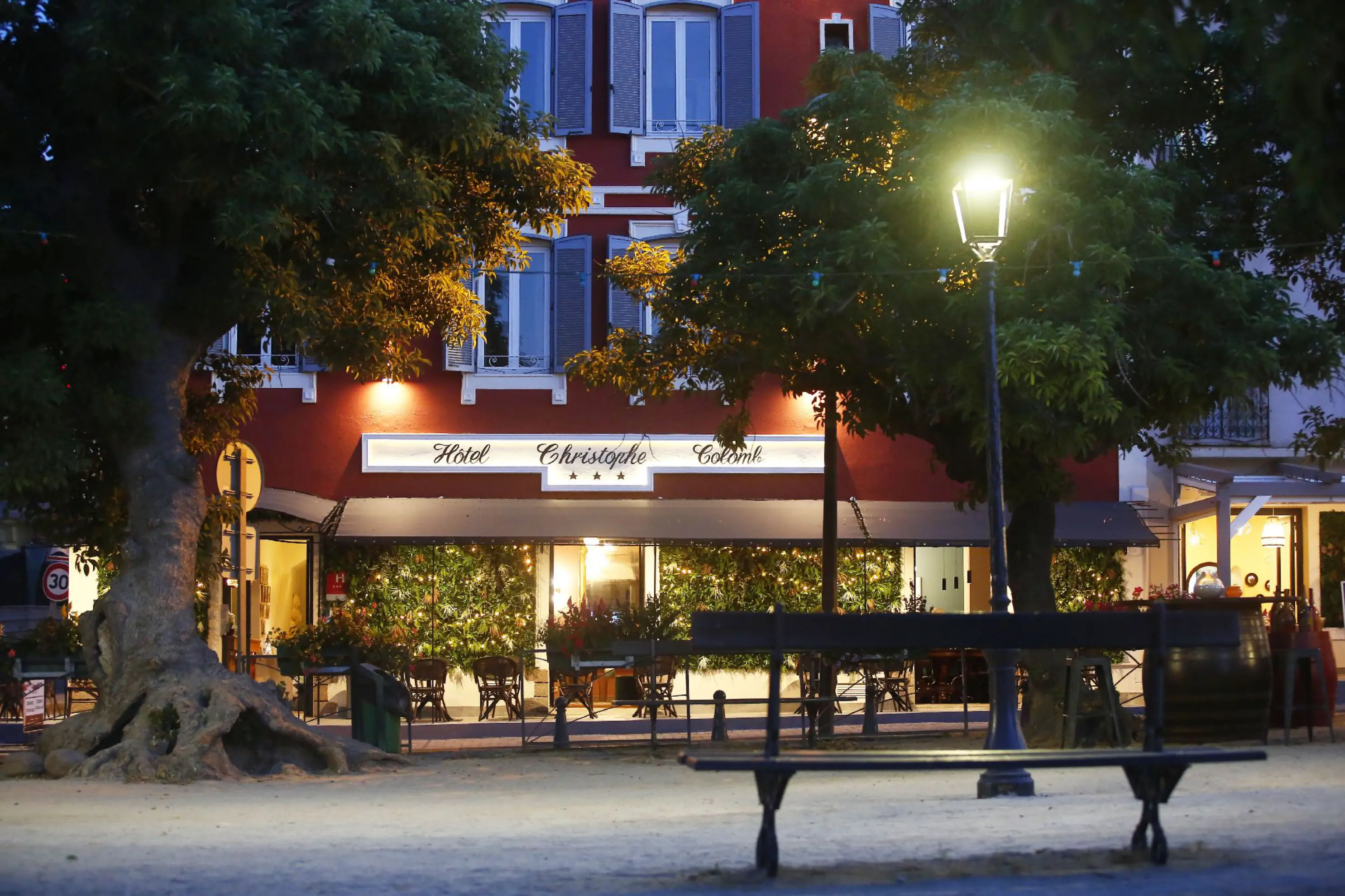 Hôtel Christophe Colomb - Calvi (Corse 2A-2B)