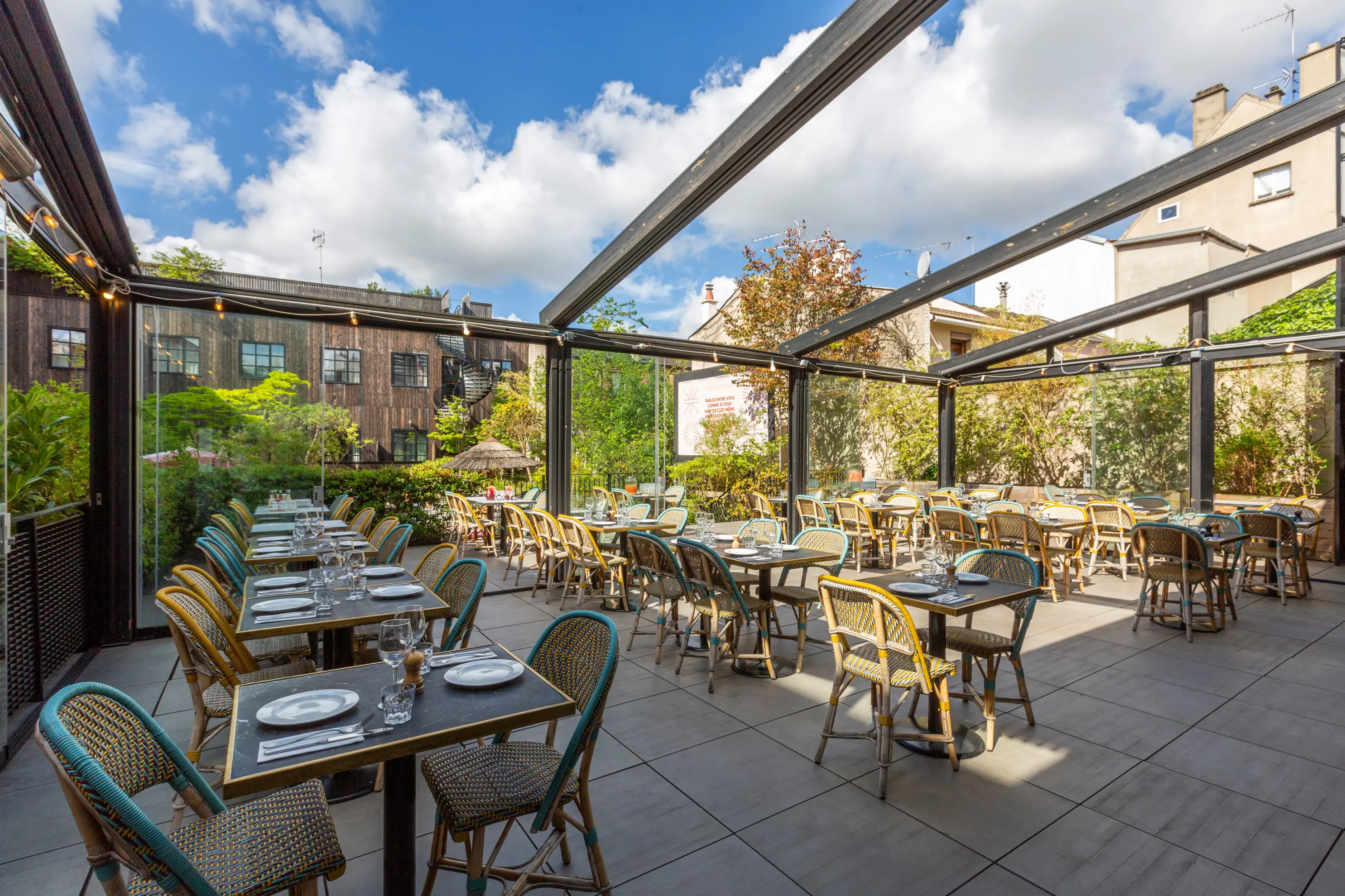 Mob Hôtel Paris les Puces - Saint-Ouen (Seine-Saint-Denis)