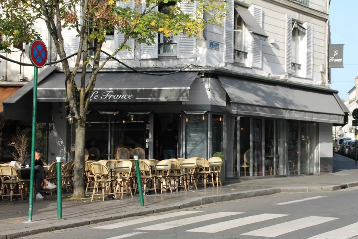 Le France - FONTAINEABLEAU (Seine-et-Marne)