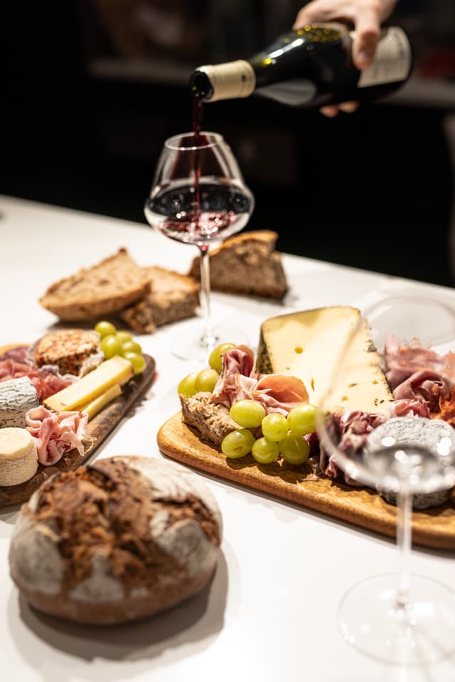 Dégustation de vins VENDANGE - SAINT-PIERRE-DU-PERRAY (91)