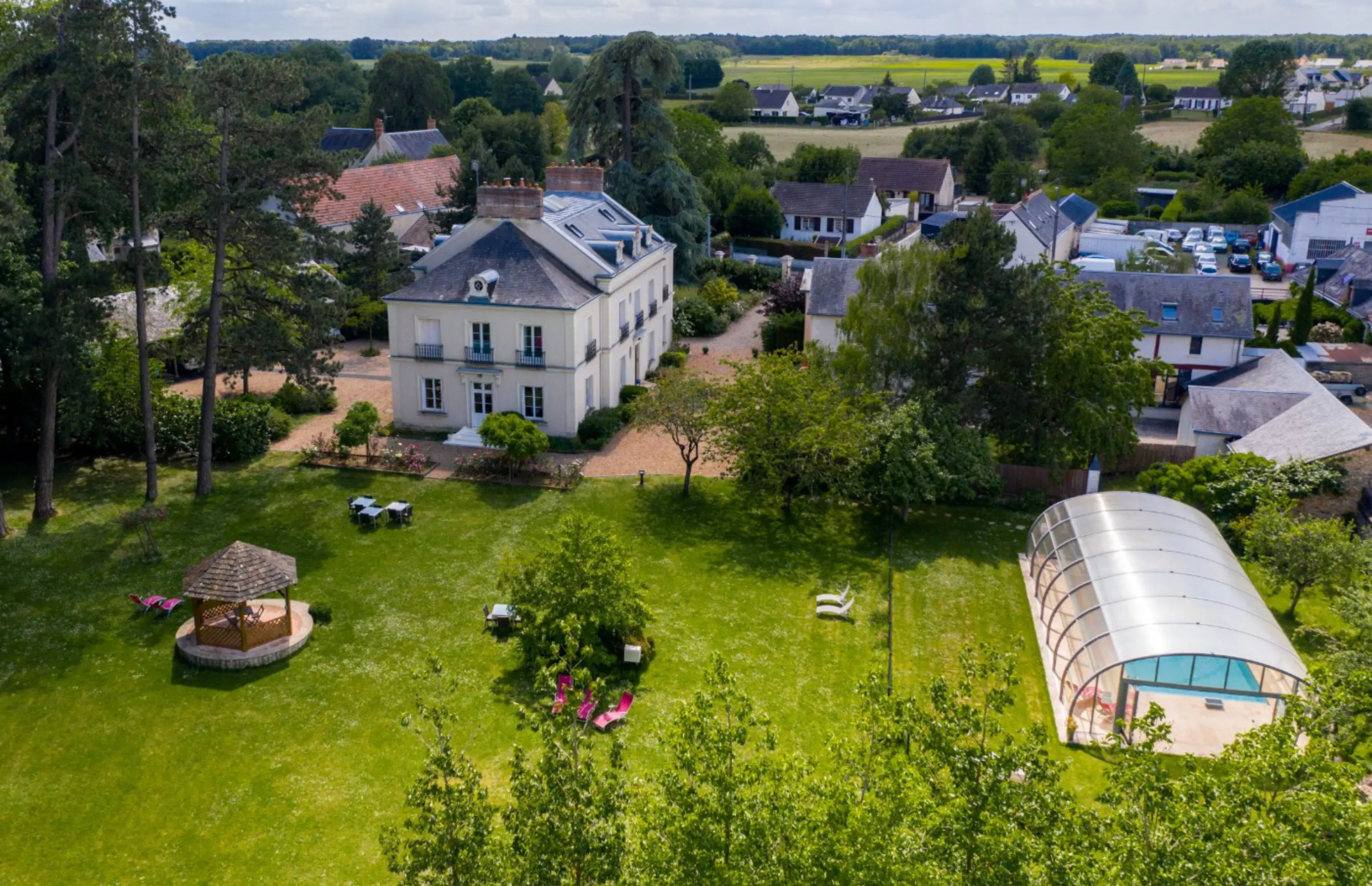 Cedre et Charme - SAINT-BRANCHS (Indre-et-Loire)