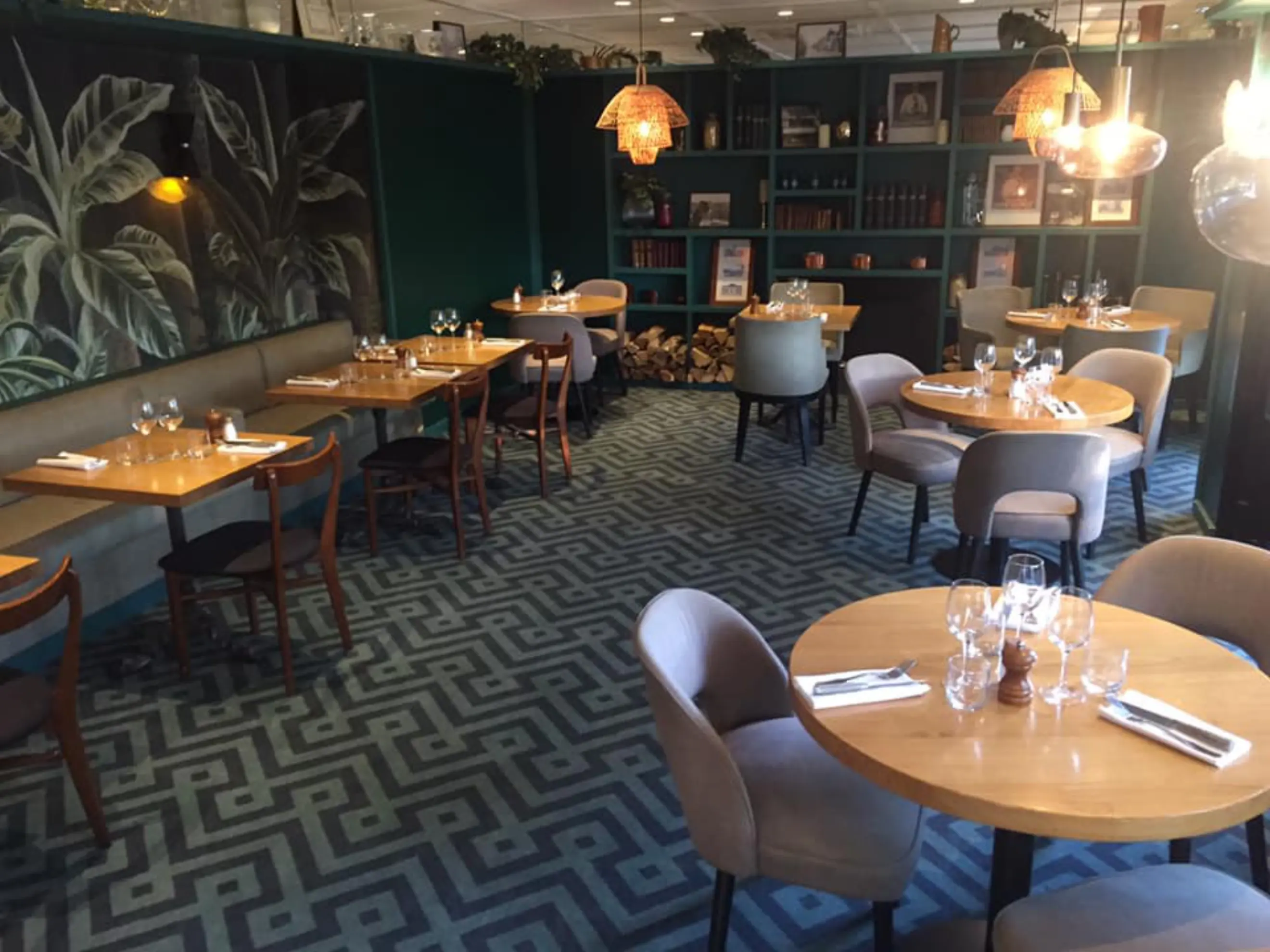 Le Petit Mag Bistrot Chic - Noisy-le-Grand (Seine-Saint-Denis)