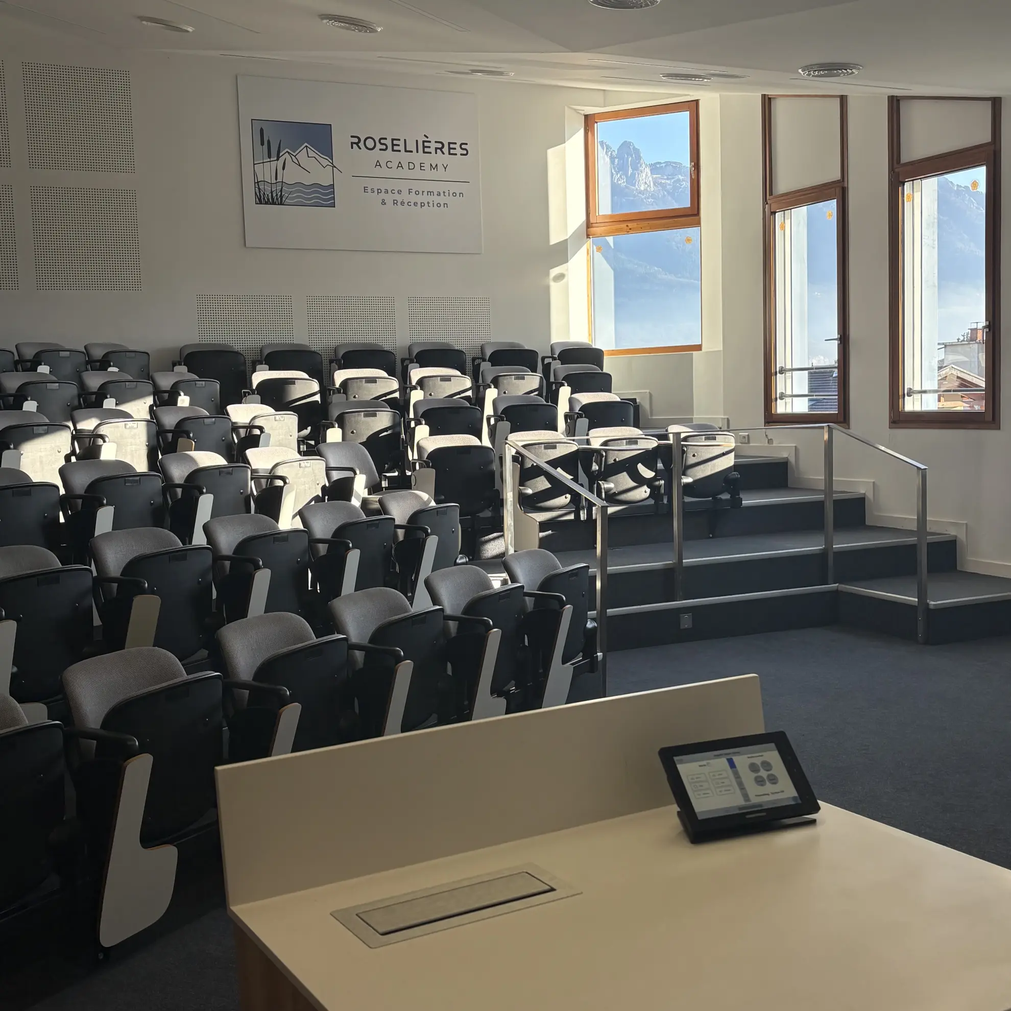 Roselières Academy - SAINT-JORIOZ (Haute-Savoie)